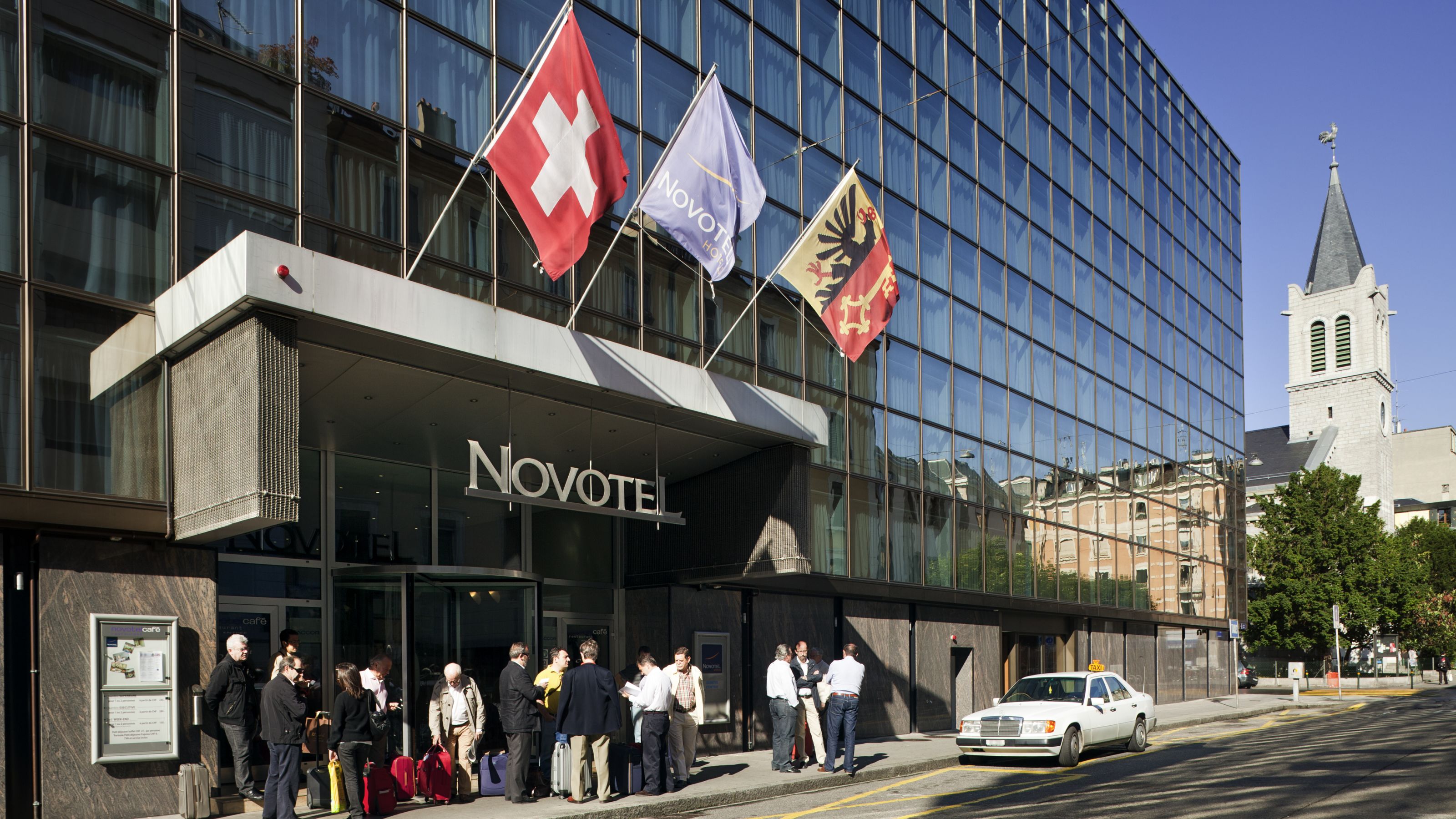 Novotel Fetch Sign Novotel Geneve Centre | Switzerland Tourism